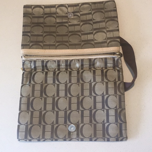 ❌ SOLD 🛍Carolina Herrera Crossbody bag - Picture 3 of 5